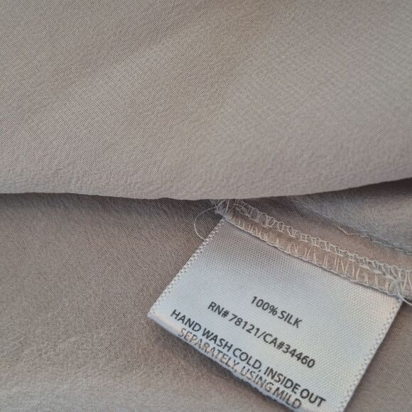 Eileen Fisher Silk Crepe Tank Top Shell Blouse Cami Light Taupe S Neutral Putty - Picture 6 of 14